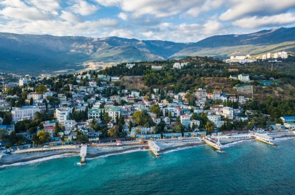 Массандровский пляж в Ялте