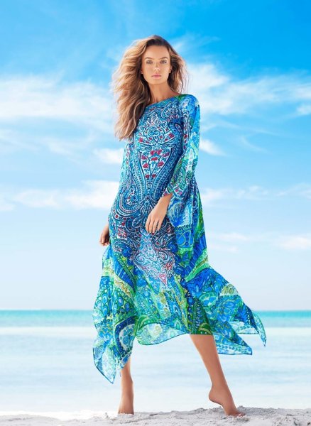 Красивая одежда на море