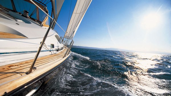 Вид с яхты на океан