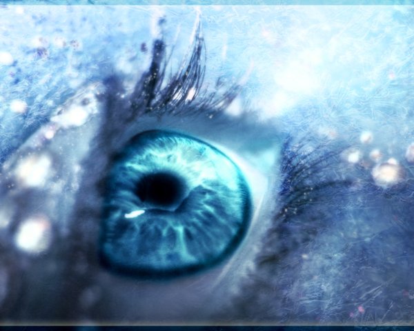 Красивые ледяные глаза