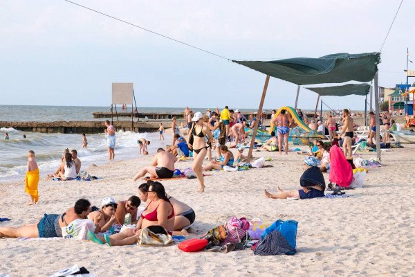 Азовское море Ейский Центральный пляж