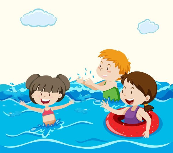Девочка с кругом на море