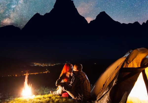 Палатка у моря арт