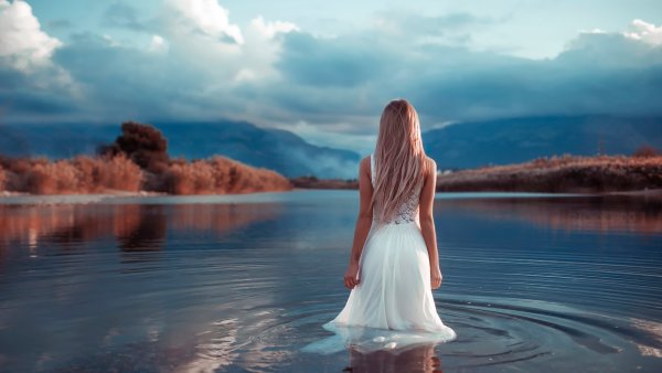 Рассвет лето море девушка