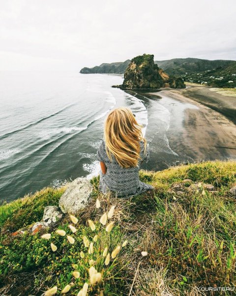 Девушка в платье летнем