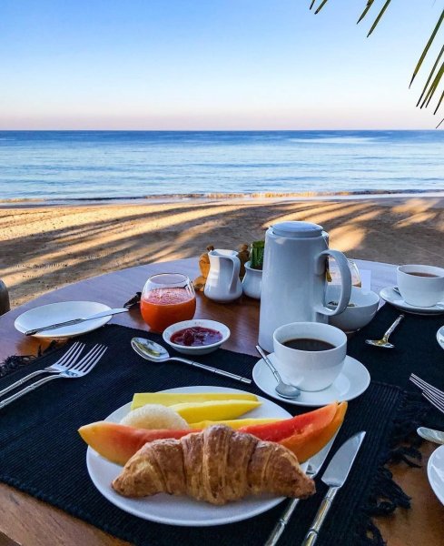Завтрак у моря