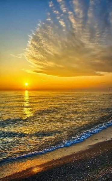 Солнце над морем