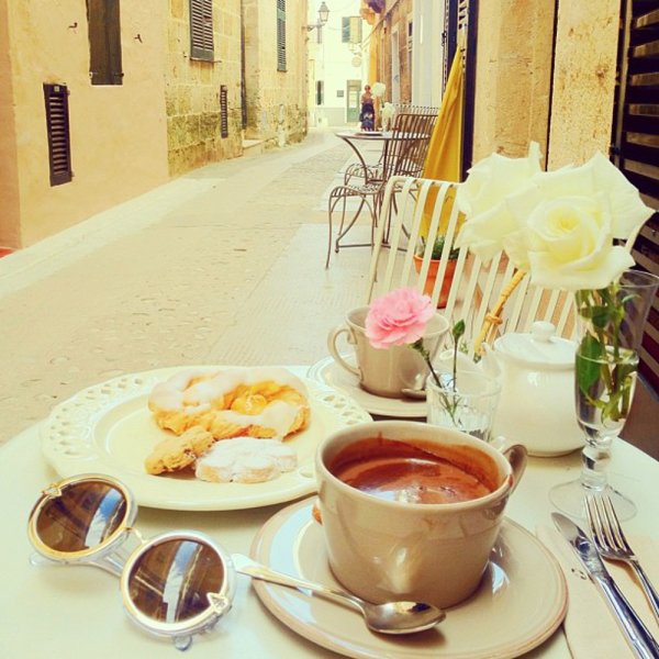 Доброе утро море и кофе