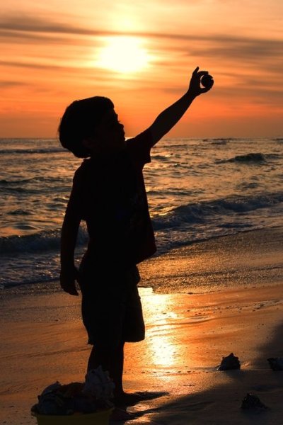 Семья на Восходе солнца