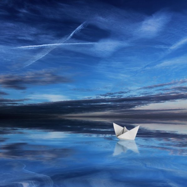 Бумажный корабль