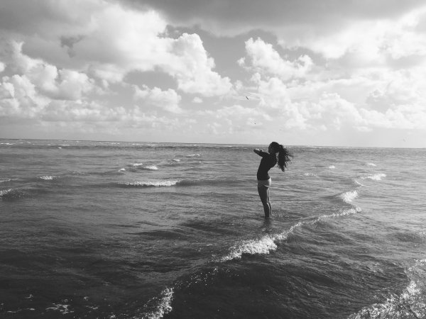 Красивое черно белое море