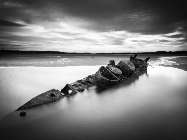 Морской пейзаж черно белый