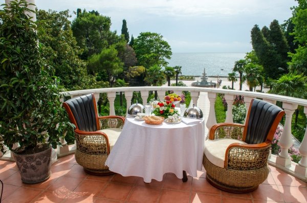 Отель Южное Взморье Адлер