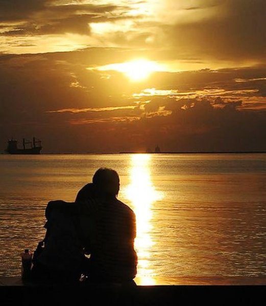 Двое на закате