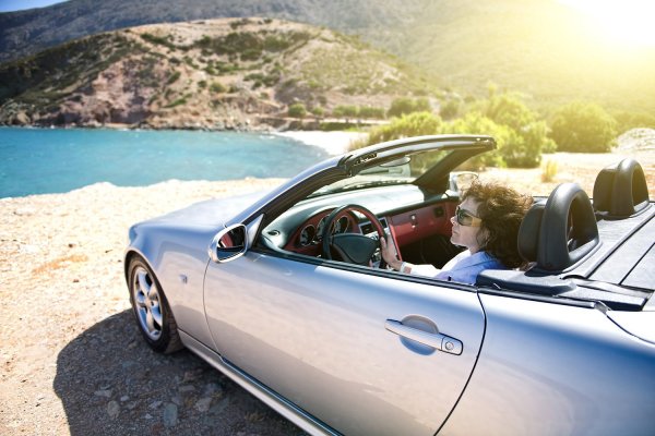 Кабриолет у моря