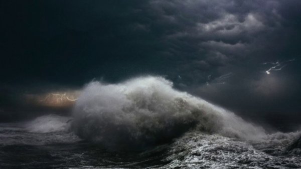 «Шторм на черном море». Ацвазовский