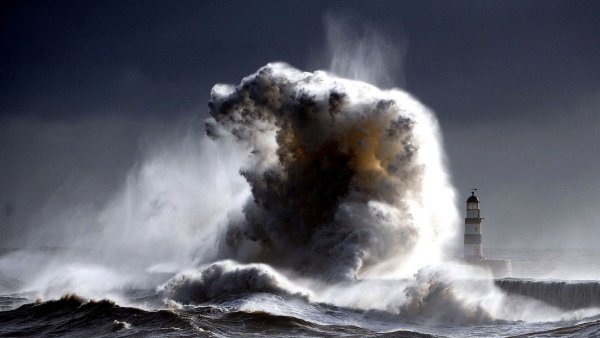 Маяк Уэссан Франция