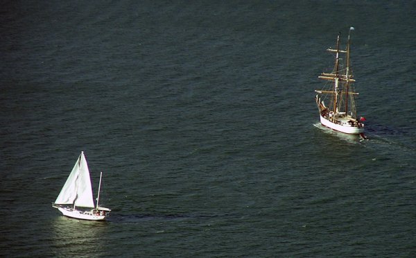 Лодка корабль