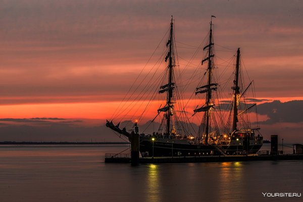 Корабли в черном море