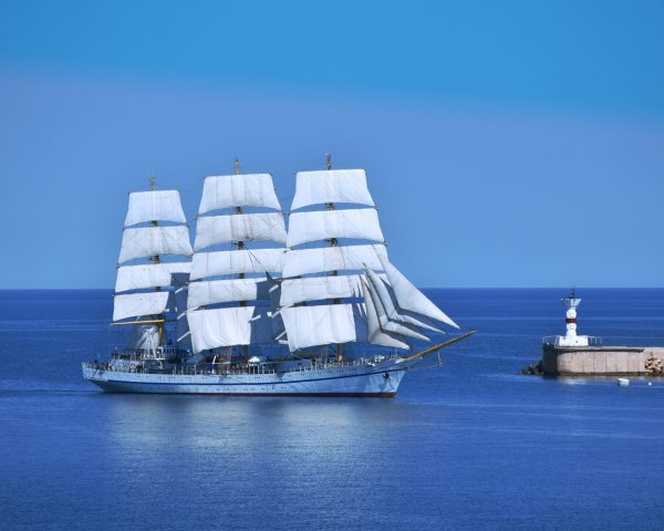 Херсонес парусник и корабль