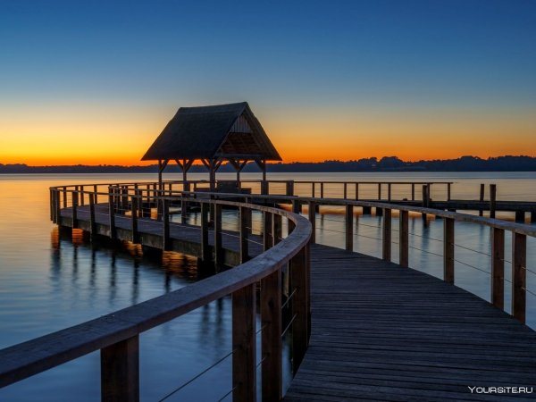 Пирсы и причалы