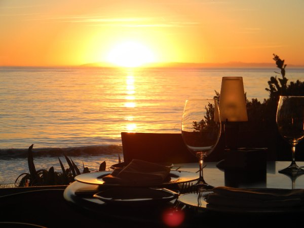 Доброго вечера на берегу моря