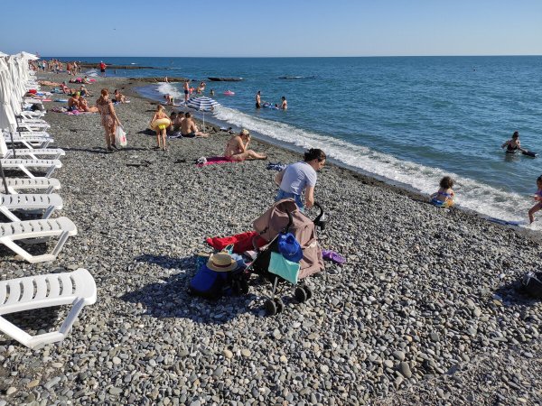 Пляж Черноморец Адлер