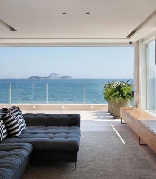 Квартира с видом на море