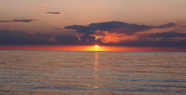 Закат на Азовском море