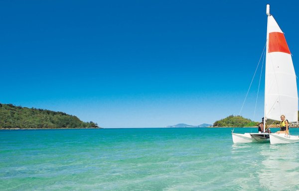 Лето море яхта