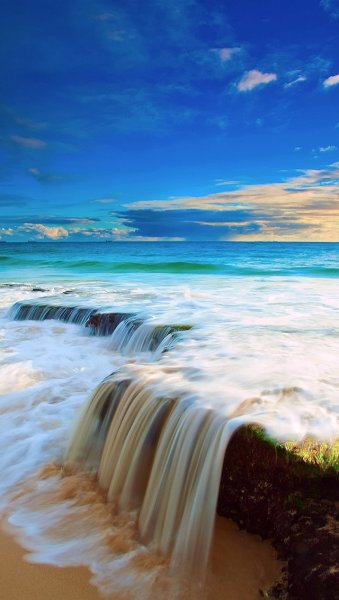 Милфорд саунд обратные водопады