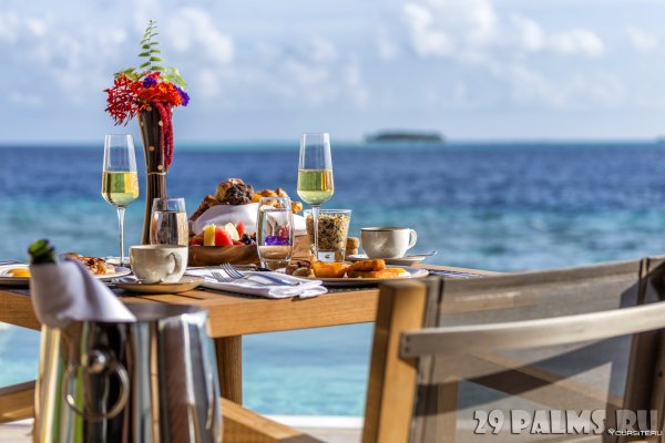 Ужин с видом на море