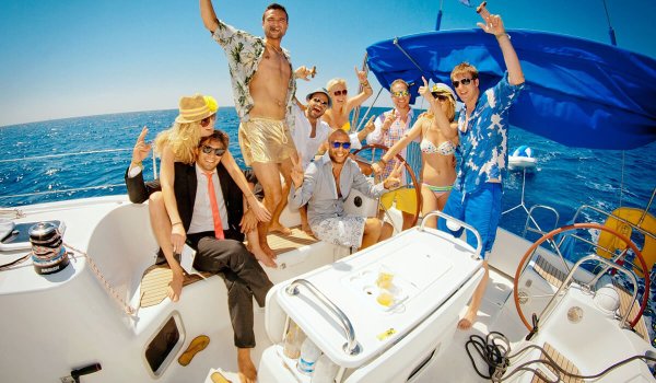 Подруги отдыхают