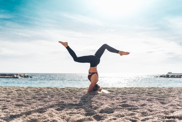 Йога на море
