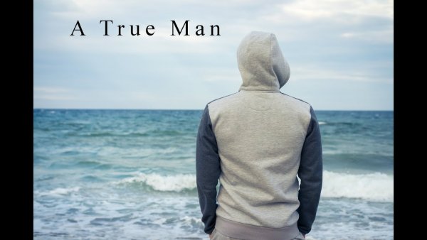 Парень на закате