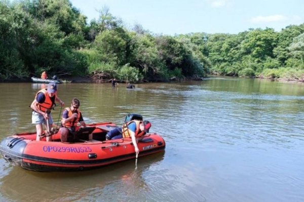 Ребенок тонет