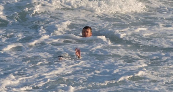 Тонущий человек Эстетика