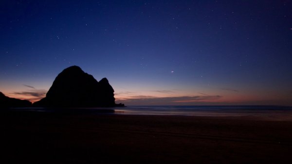 Обои на рабочий стол море ночью