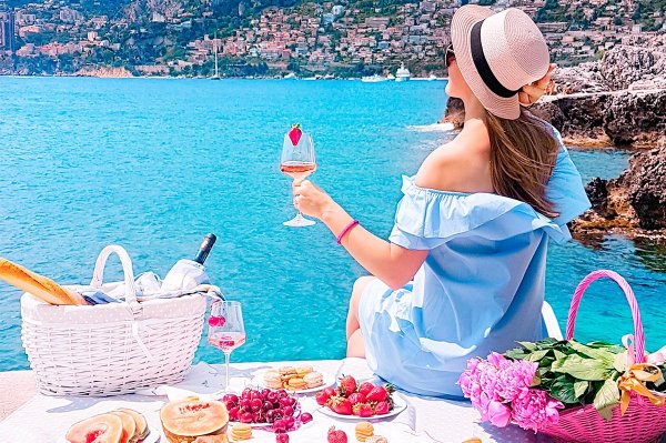 Семья на море