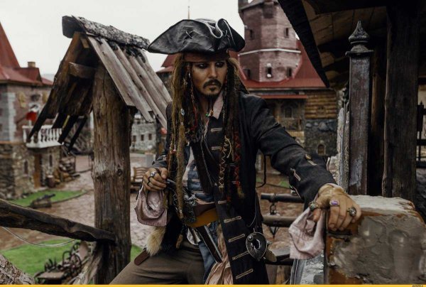 Джонни Депп в роли Джека воробья