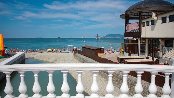 Пляж Жемчужина моря Кабардинка