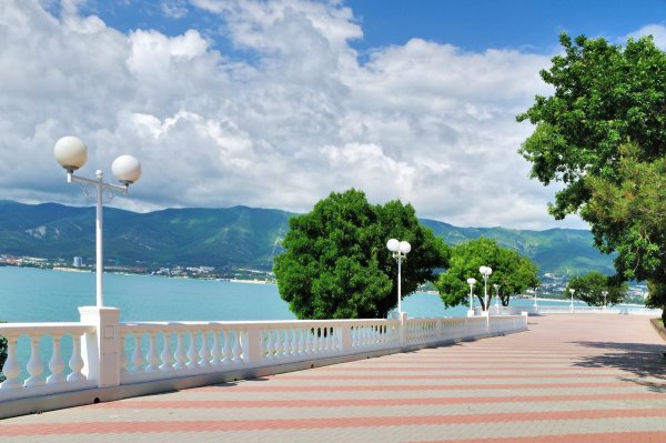 Геленджик море набережная