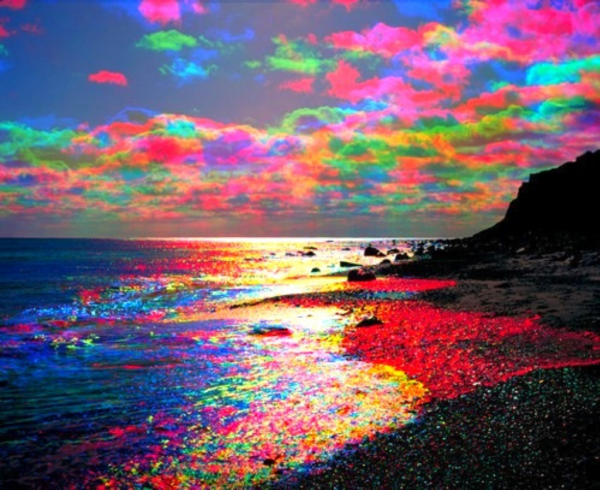 Радужное море