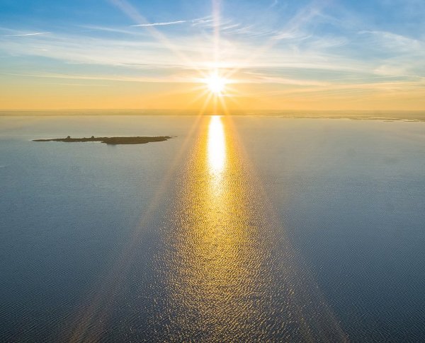 Облака над морем