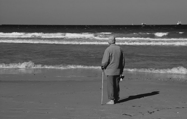 Пенсионеры туристы