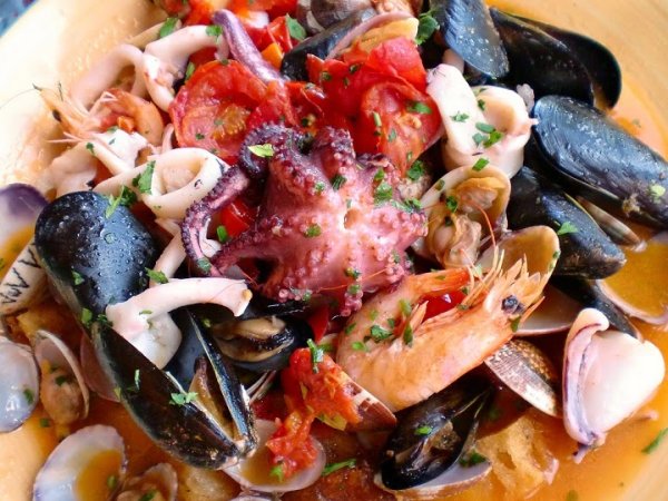 Пикник на берегу моря