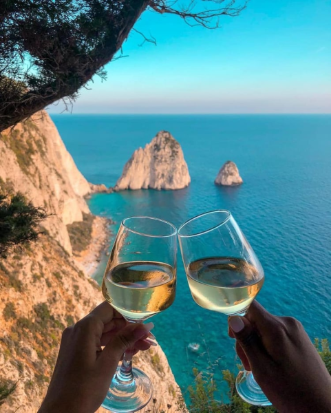 Море пляж вино