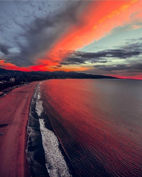 Лунная дорожка на воде