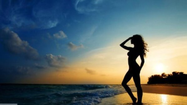 Девушка море вечер