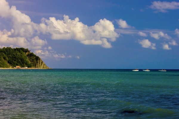 Голубая бухта Инал